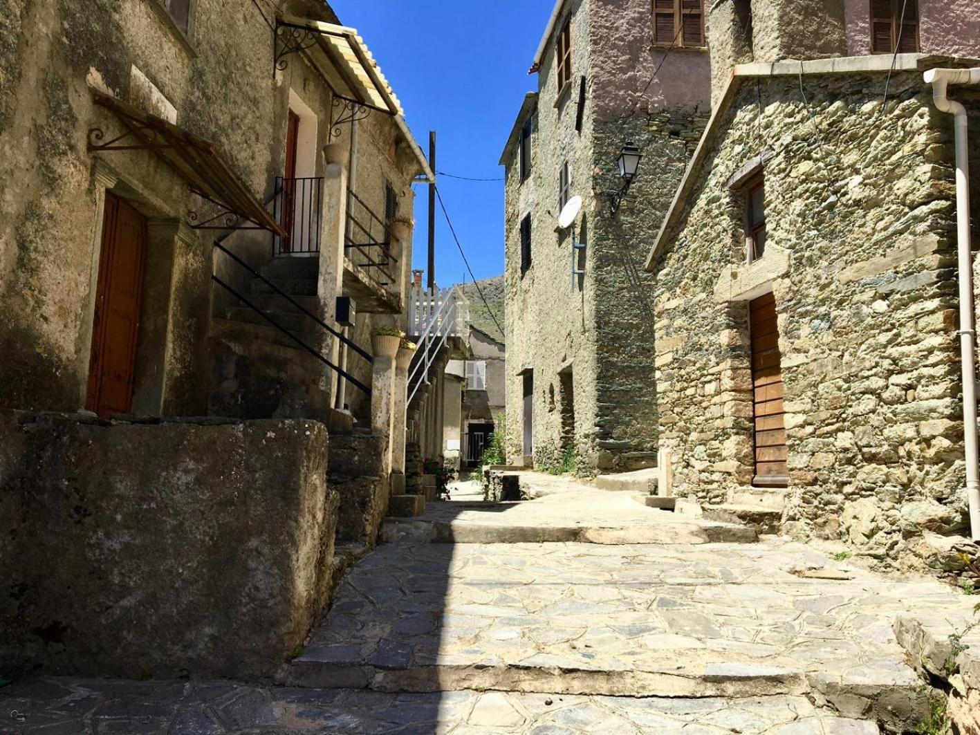 Nuits Magiques Au Village Entre Mer Et Montagnes Bigorno Екстер'єр фото
